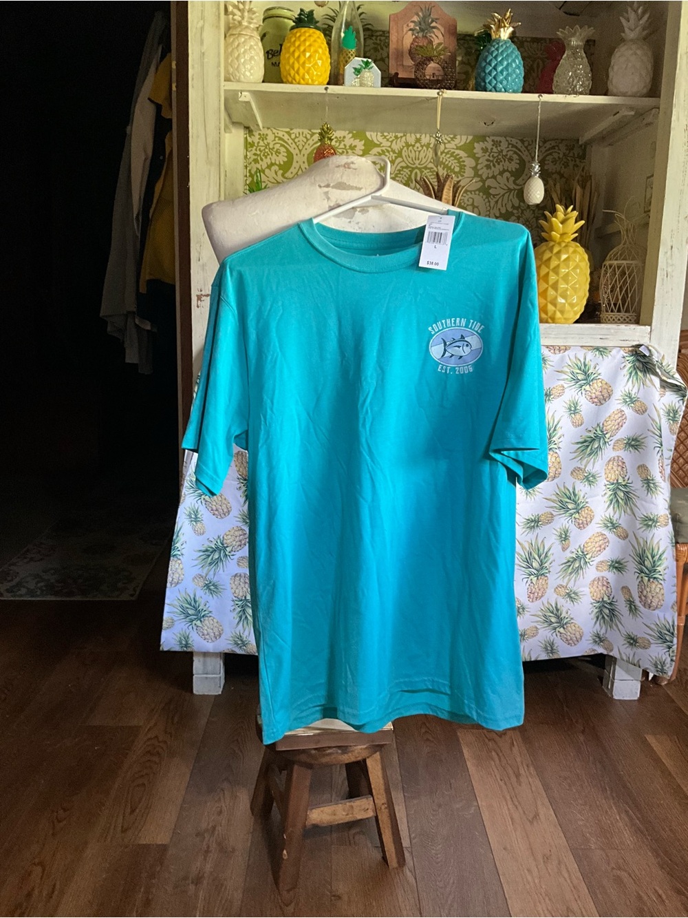 NWT southern tide size large SS T-shirt